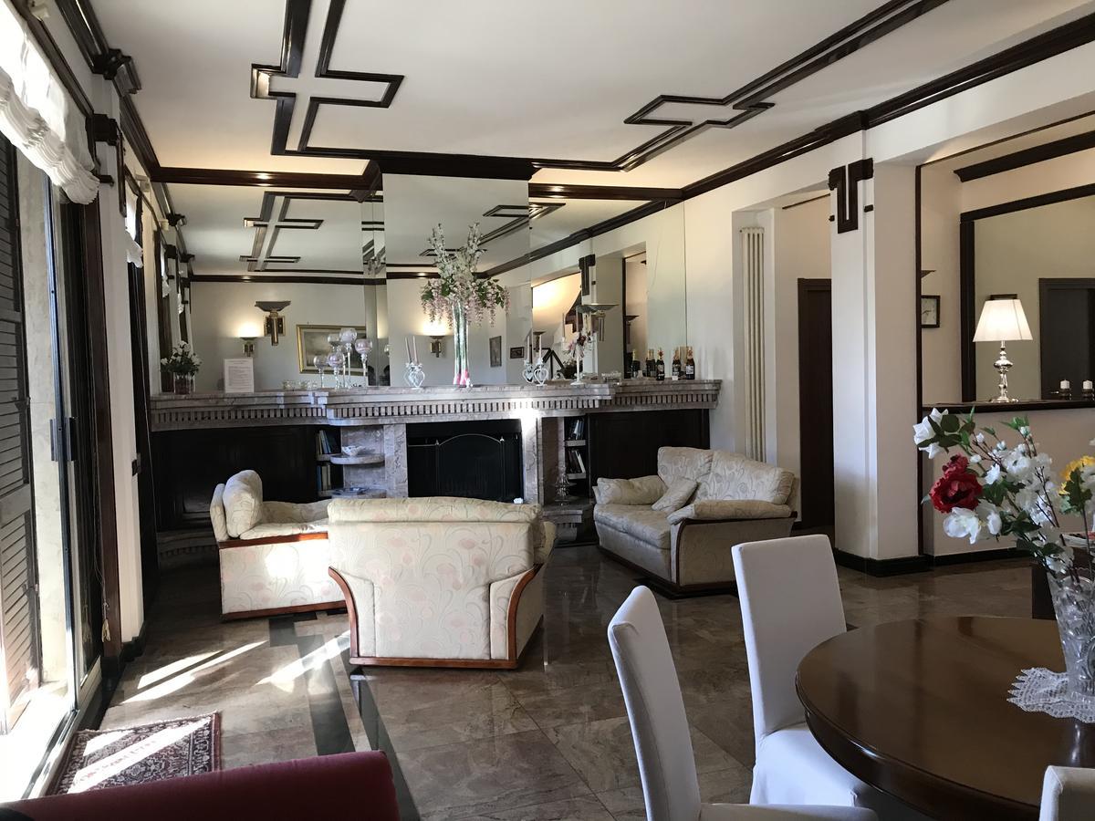 La Maison Royale Bb Фьюмичино Экстерьер фото